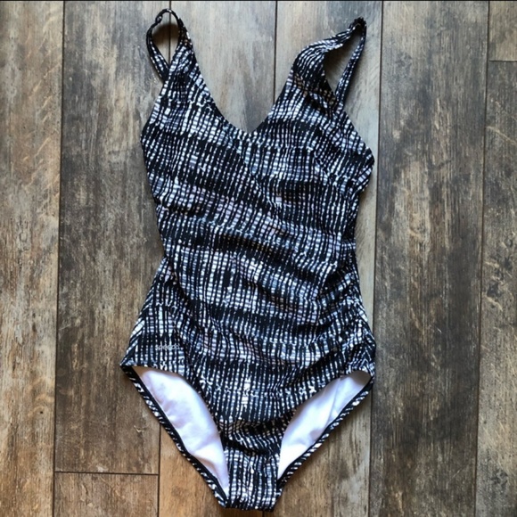 speedo v neck swimsuit